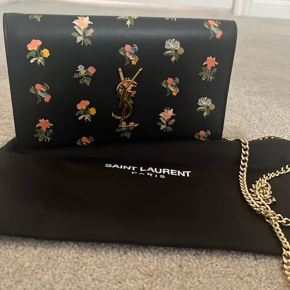 Authentic YSL prairie flower clutch - Picture 1 of 6